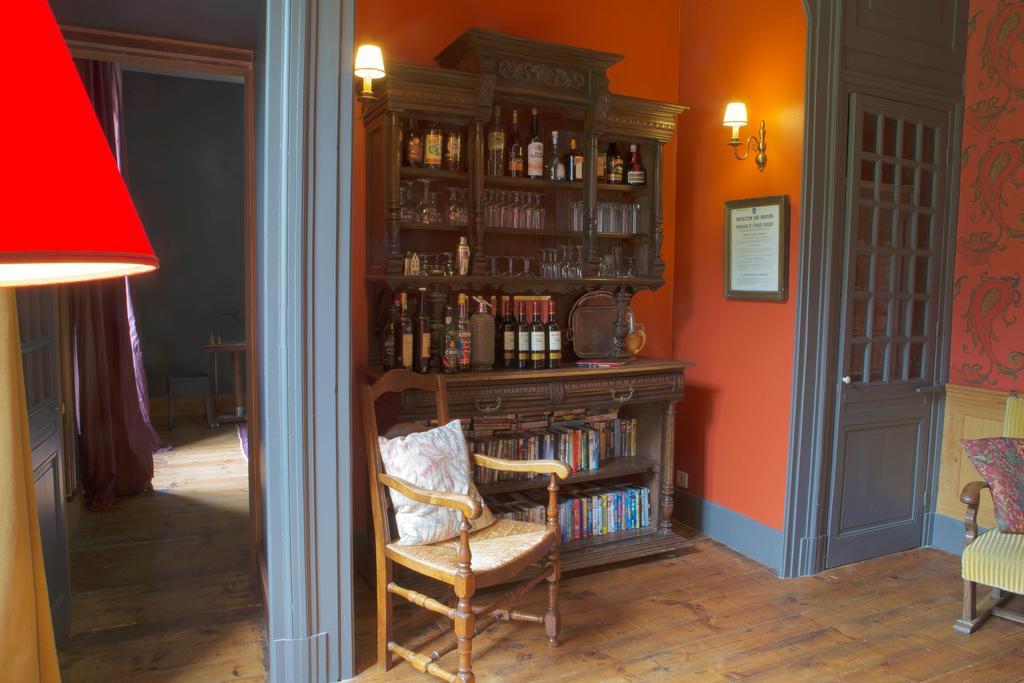 Bed and Breakfast Abbaye Du Palais Thauron Exterior foto