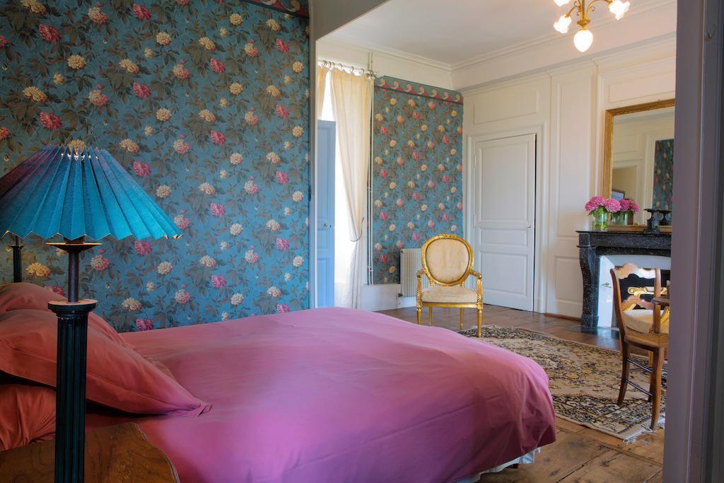 Bed and Breakfast Abbaye Du Palais Thauron Exterior foto